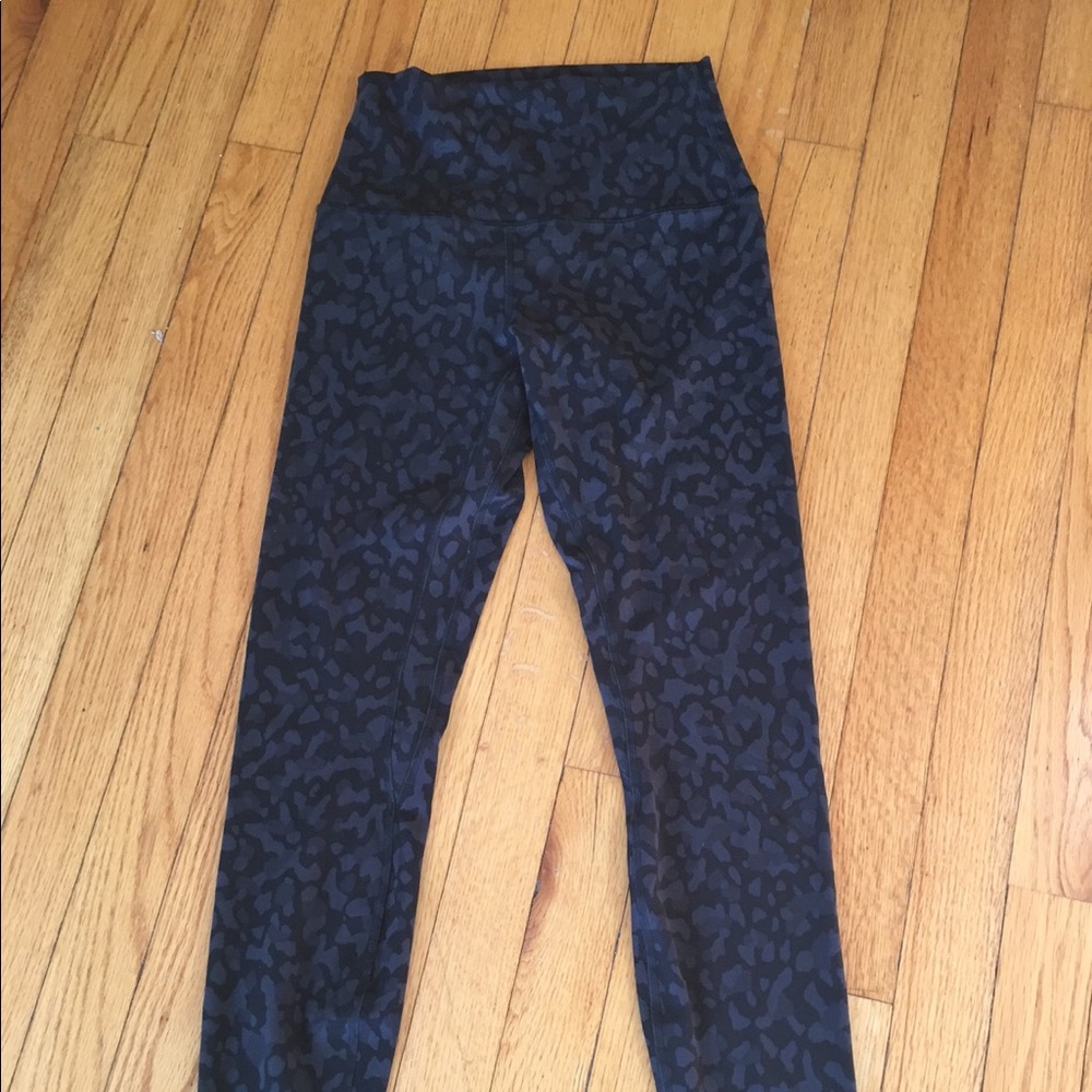 Lululemon back camp leggings